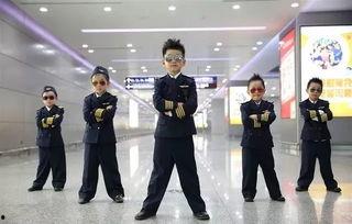 九岁萌娃机长，云端逆行,逆行翱翔诠释成长奇迹